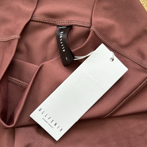 All Fenix NWT Stella Sports Bra & Rise 5” Bike Shorts Chocolate S - Picture 6 of 10